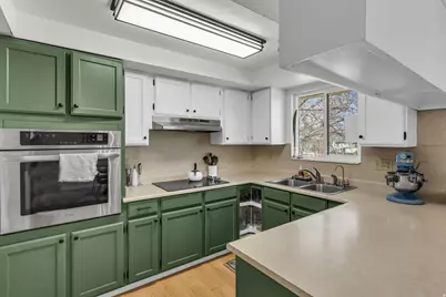 12433 S Harvest Ave W, Riverton, UT 84065 - Photo 16