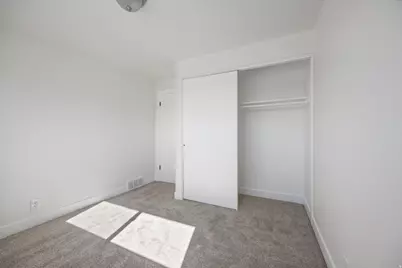 10366 S Larkspur Cir, Sandy, UT 84094 - Photo 14