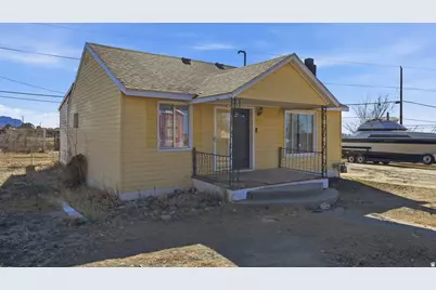 148 S Grassy Trail Dr, East Carbon, UT 84520 - Photo 2