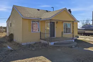 148 S Grassy Trail Dr, East Carbon, UT 84520 - Photo 2