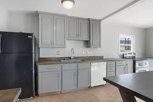 148 S Grassy Trail Dr, East Carbon, UT 84520 - Photo 18