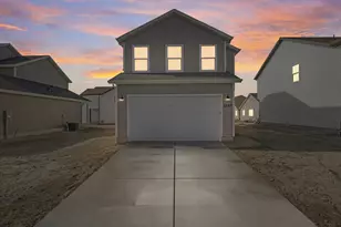 3529 N Sparrow Ln, Eagle Mountain, UT 84005 - Photo 2