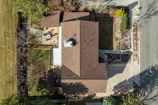 2858 E Cobblemoor Ln S, Sandy, UT 84093 - Photo 38