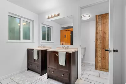 2858 E Cobblemoor Ln S, Sandy, UT 84093 - Photo 26