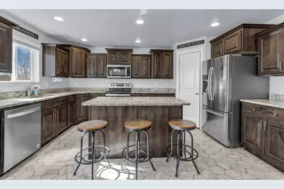 1437 W 1200 S, Clearfield, UT 84015 - Photo 6