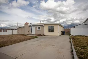 5101 S Lambeth St, Taylorsville, UT 84129 - Photo 2