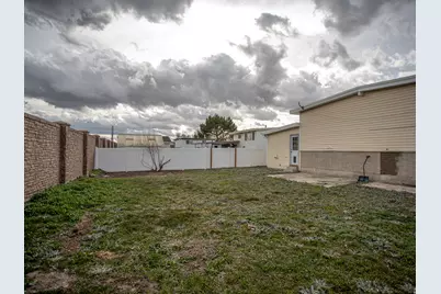 5101 S Lambeth St, Taylorsville, UT 84129 - Photo 32