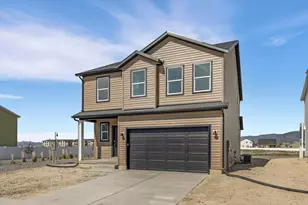 3519 N Sparrow Ln, Eagle Mountain, UT 84005 - Photo 2