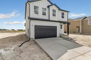 3519 N Sparrow Ln, Eagle Mountain, UT 84005 - Photo 2
