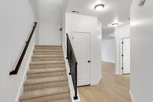 2602 N 2125 W, Clinton, UT 84015 - Photo 2