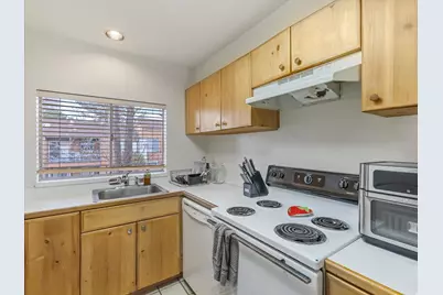 2418 S Elizabeth St #5, Salt Lake City, UT 84106 - Photo 6