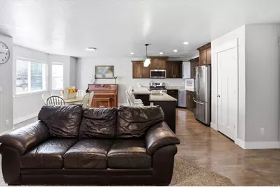 259 W 70 N, Hyrum, UT 84319 - Photo 4