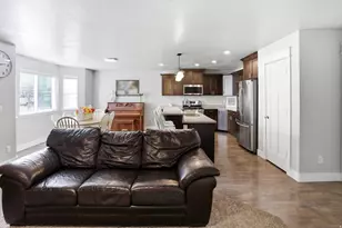 259 W 70 N, Hyrum, UT 84319 - Photo 4