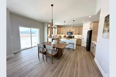 634 E Cedar Ct, Grantsville, UT 84029 - Photo 12