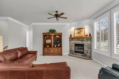 9445 S Marksbury Cir, Sandy, UT 84092 - Photo 24