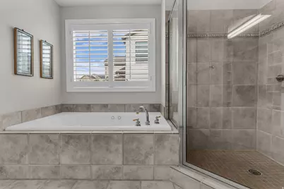 9445 S Marksbury Cir, Sandy, UT 84092 - Photo 32