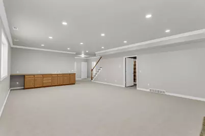 9445 S Marksbury Cir, Sandy, UT 84092 - Photo 42