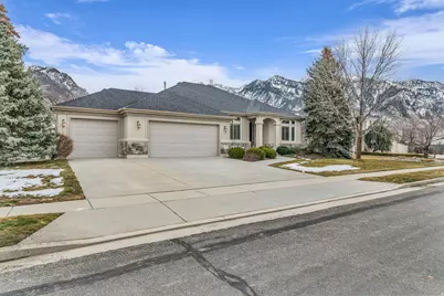 9445 S Marksbury Cir, Sandy, UT 84092 - Photo 4