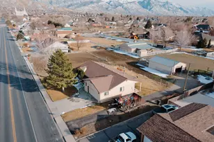 240 E Center St, Lindon, UT 84042 - Photo 16