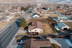 240 E Center St, Lindon, UT 84042 - Photo 12