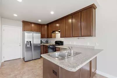 3808 N Prairie Grass Dr W, Lehi, UT 84043 - Photo 10