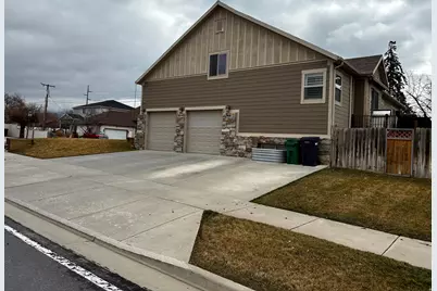 412 E 8760 S, Sandy, UT 84070 - Photo 4