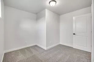 2186 W 2615 N, Clinton, UT 84015 - Photo 10