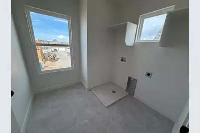 7029 W Lake Ave, South Jordan, UT 84009 - Photo 12