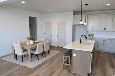 7029 W Lake Ave, South Jordan, UT 84009 - Photo 4