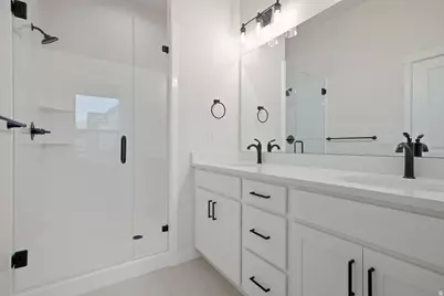 7029 W Lake Ave, South Jordan, UT 84009 - Photo 14