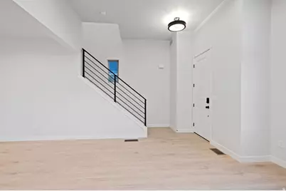 7029 W Lake Ave, South Jordan, UT 84009 - Photo 8