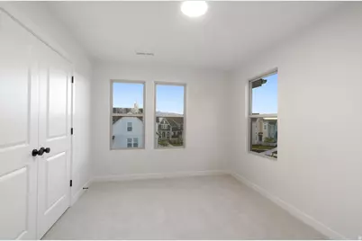 7029 W Lake Ave, South Jordan, UT 84009 - Photo 20