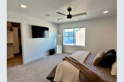 1705 W 2770 S, Syracuse, UT 84075 - Photo 28