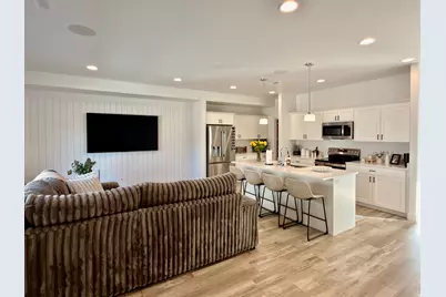 1705 W 2770 S, Syracuse, UT 84075 - Photo 12