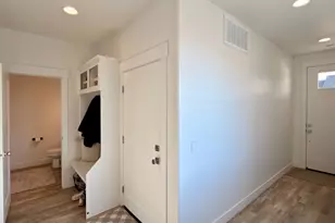 1705 W 2770 S, Syracuse, UT 84075 - Photo 8