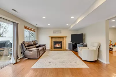 1024 W Manchester Dr N, North Salt Lake, UT 84054 - Photo 6