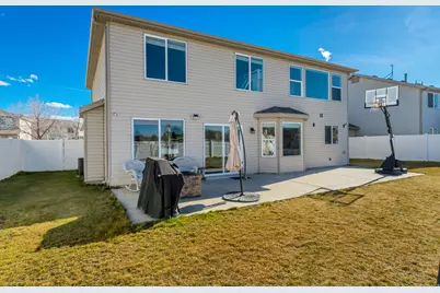 1024 W Manchester Dr N, North Salt Lake, UT 84054 - Photo 28