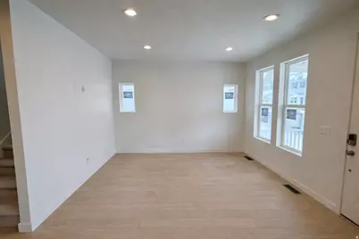 7027 W Lake Ave, South Jordan, UT 84009 - Photo 4