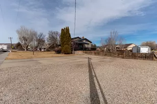 790 W 1100 S, Vernal, UT 84078 - Photo 10