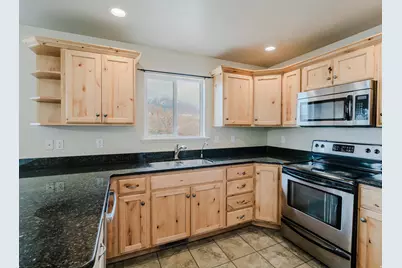 1162 Reese Dr, Provo, UT 84601 - Photo 6