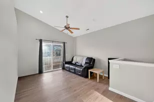 1077 Canyon Meadow Dr S, Provo, UT 84606 - Photo 2