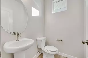 2208 W 2615 N, Clinton, UT 84015 - Photo 2