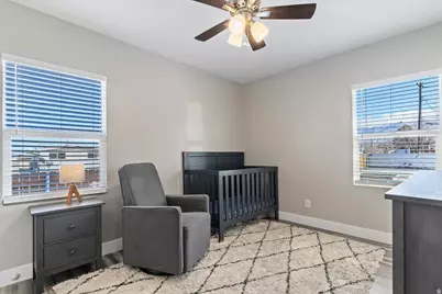 498 Parkway Ave, Tooele, UT 84074 - Photo 16