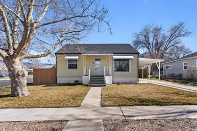 498 Parkway Ave, Tooele, UT 84074 - Photo 2