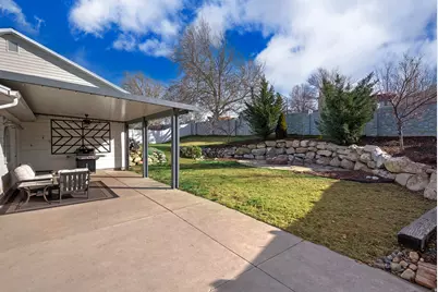 11755 S Canberra Dr, Sandy, UT 84094 - Photo 36