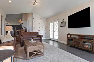 11755 S Canberra Dr, Sandy, UT 84094 - Photo 6