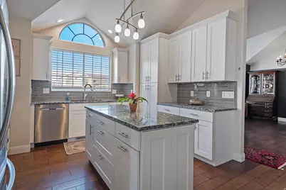 11755 S Canberra Dr, Sandy, UT 84094 - Photo 14