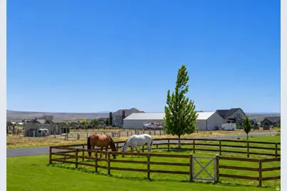 3054 W Ridgeline Rd, Stockton, UT 84071 - Photo 4