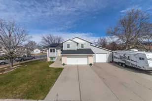 2350 N 720 W, Layton, UT 84041 - Photo 2