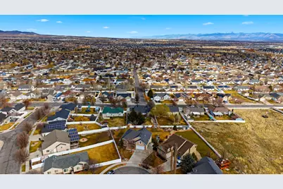 5272 W Sun Bloom Cir, Herriman, UT 84096 - Photo 52